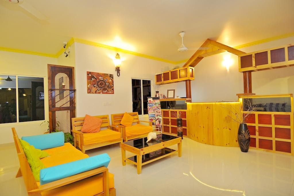 Arena Lodge Sky Maafushi Esterno foto