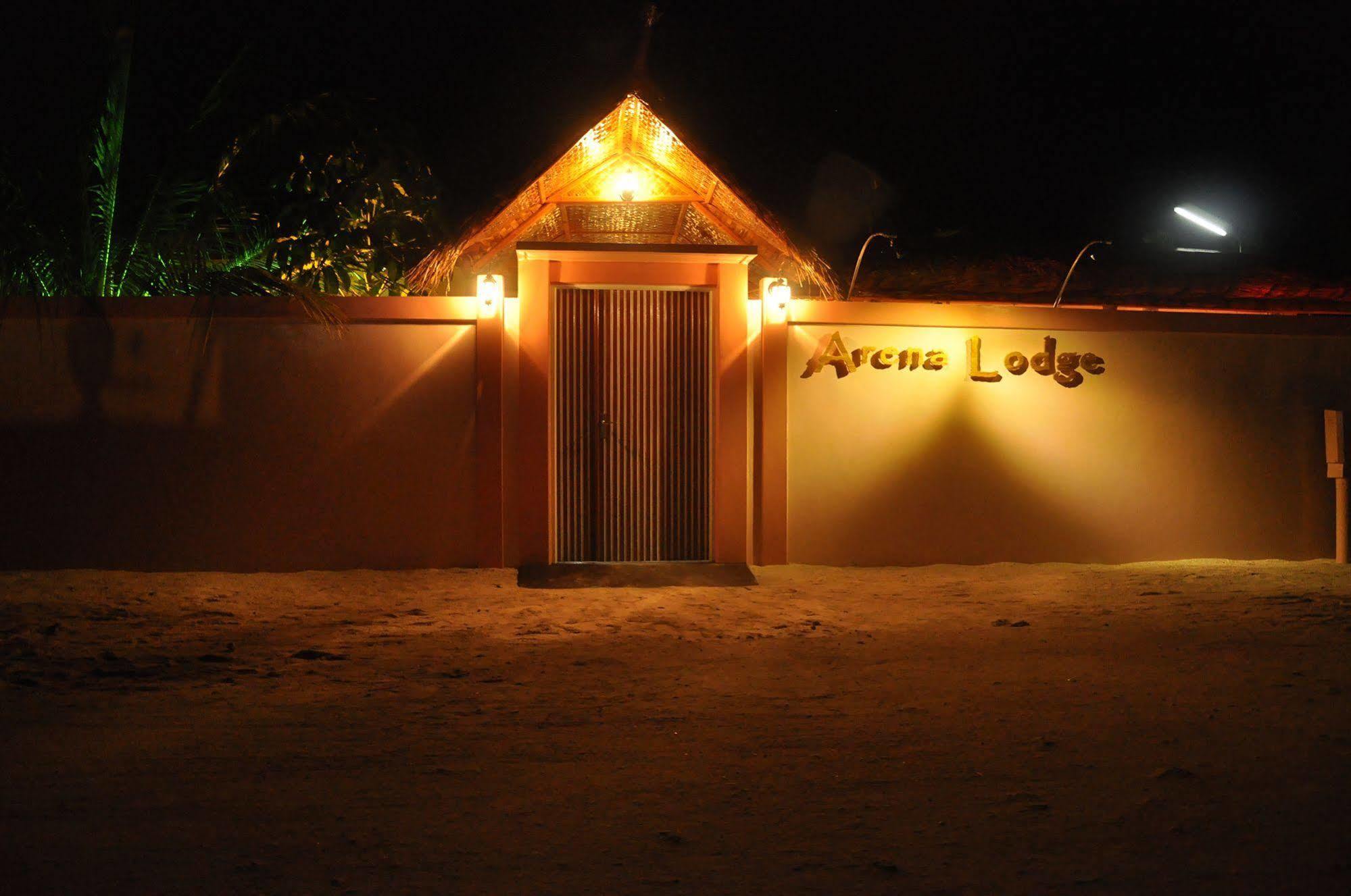 Arena Lodge Sky Maafushi Esterno foto