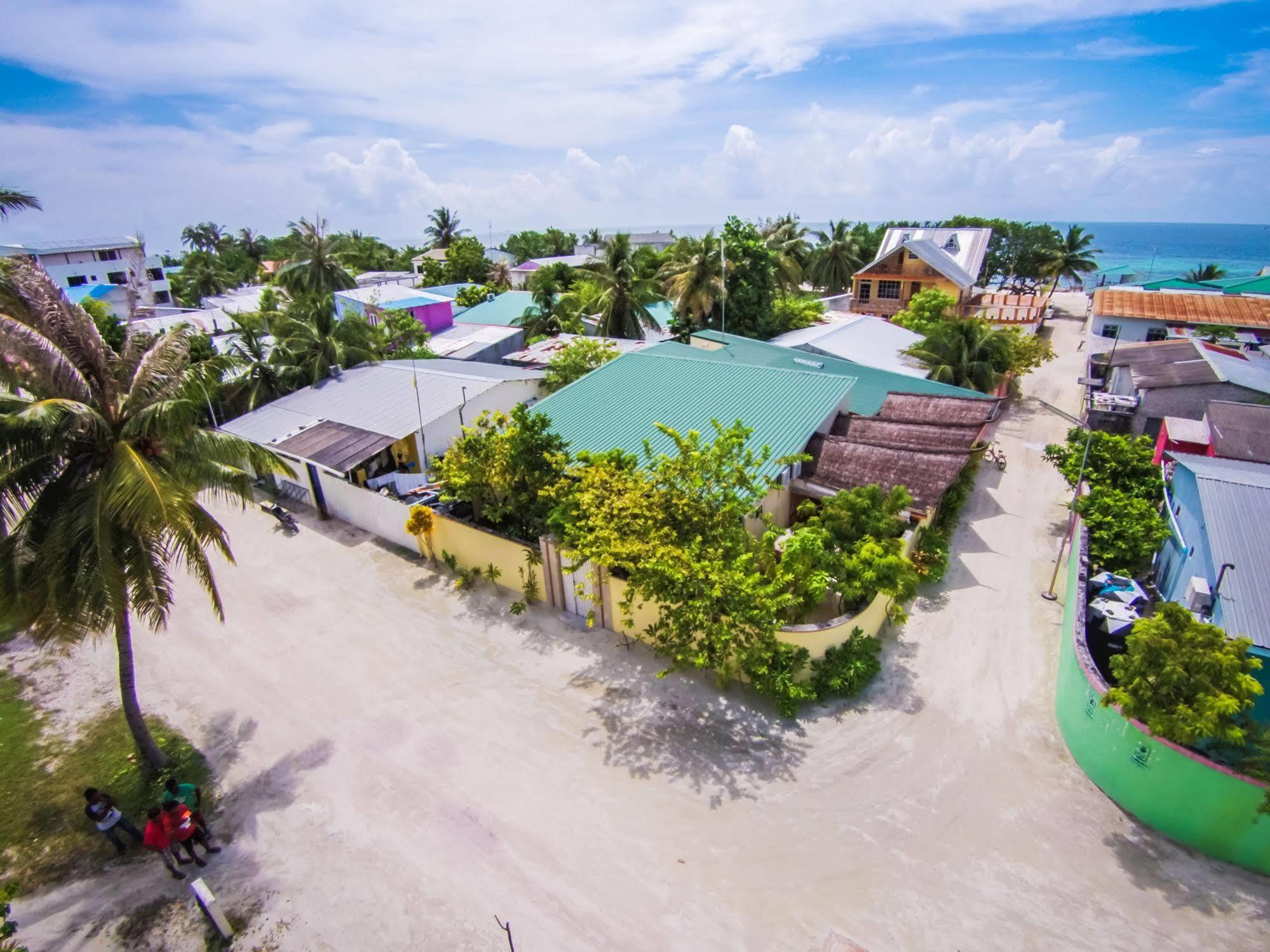 Arena Lodge Sky Maafushi Esterno foto