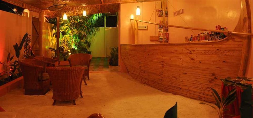 Arena Lodge Sky Maafushi Esterno foto